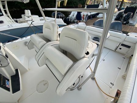 Boston-whaler 285-OUTRAGE-CUDDY image