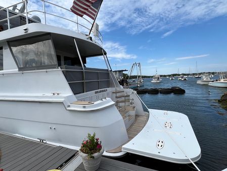 Hatteras 74 Sport Deck Motor Yacht image