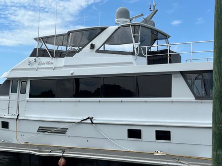 Hatteras 74 Sport Deck Motor Yacht image