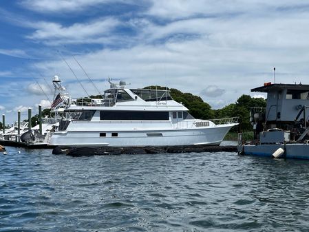 Hatteras 74 Sport Deck Motor Yacht image