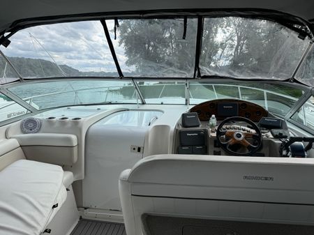 Rinker 342 Fiesta Vee image