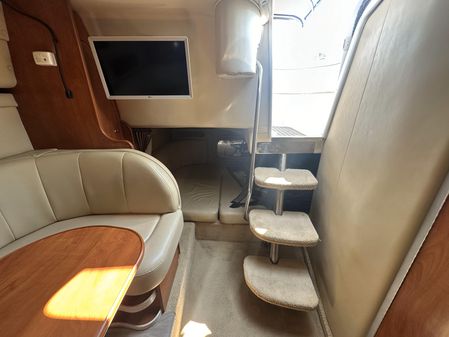 Rinker 342 Fiesta Vee image