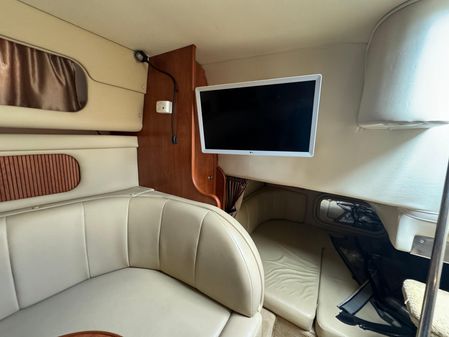 Rinker 342 Fiesta Vee image