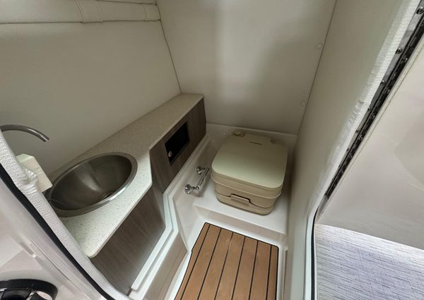 Regal 26-FASDECK image