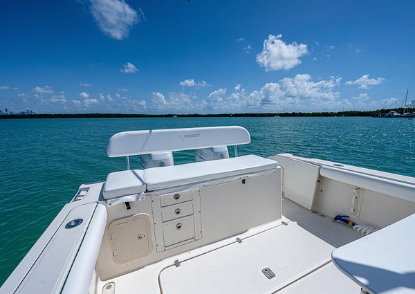 Pursuit 3070 Center Console image