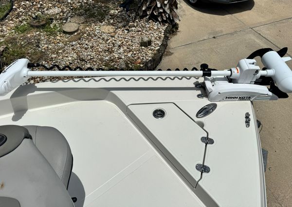 Ranger 2510 Bay Ranger image