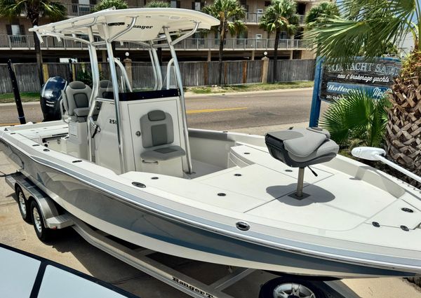 Ranger 2510 Bay Ranger image