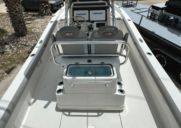 Ranger 2510 Bay Ranger image