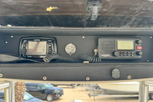 Ranger 2510 Bay Ranger image