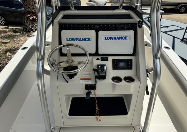 Ranger 2510 Bay Ranger image