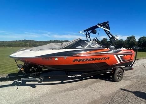 Moomba Mondo