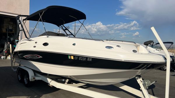 Chaparral 252 Sunesta