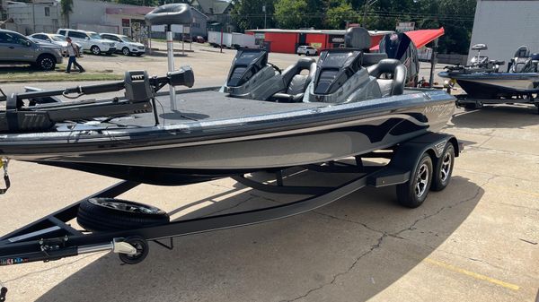 Nitro Z19 