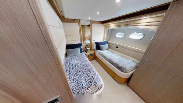 Ferretti Yachts 881 RPH image