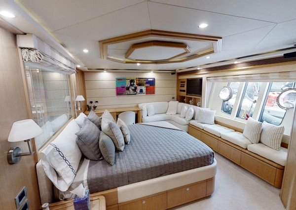 Ferretti Yachts 881 RPH image