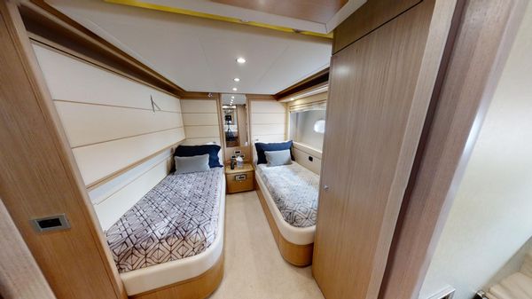 Ferretti Yachts 881 RPH image