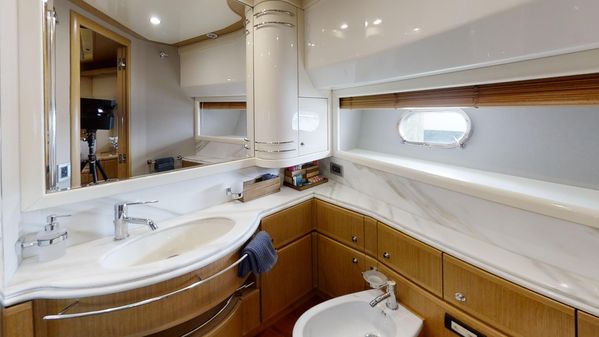 Ferretti Yachts 881 RPH image