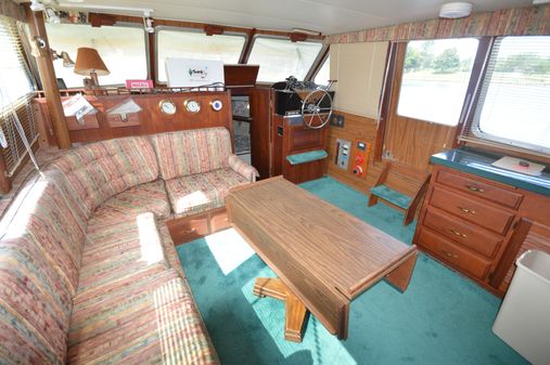 Tollycraft 40-TRI-CABIN-MY image