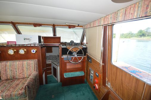 Tollycraft 40-TRI-CABIN-MY image