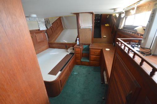 Tollycraft 40-TRI-CABIN-MY image