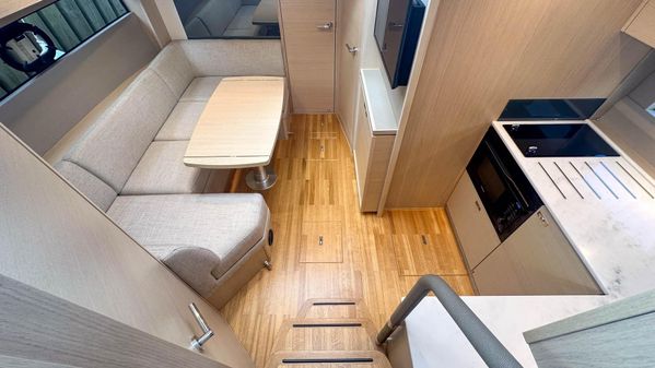 Princess Yachts V40 image