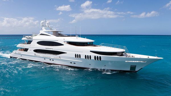 Trinity Yachts CUSTOM