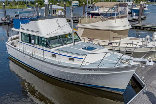 Mainship 34 image