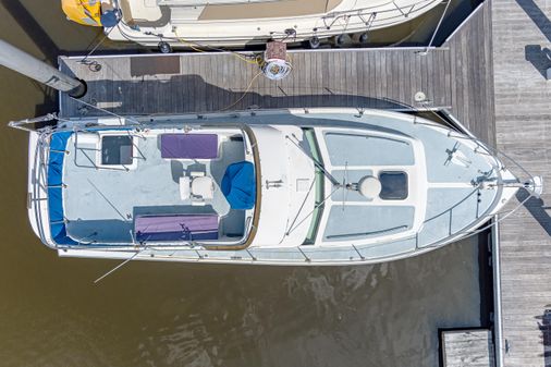 Mainship 34 image