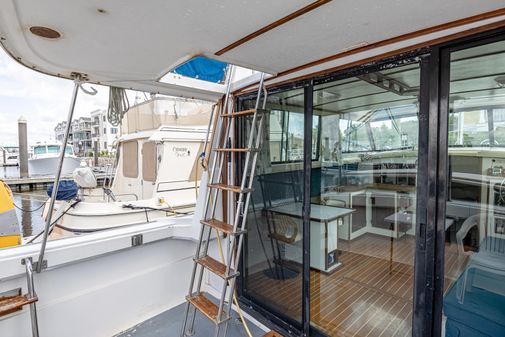 Mainship 34 image