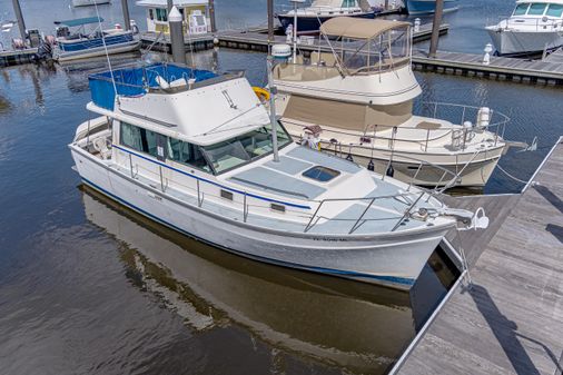 Mainship 34 image