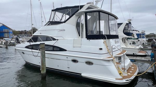 Carver 396 Motor Yacht