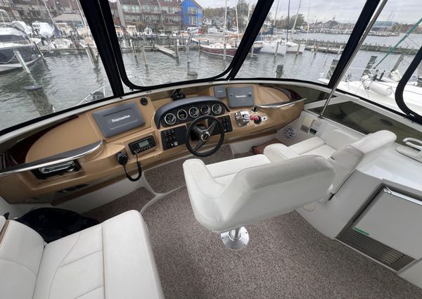 Carver 396 Motor Yacht image