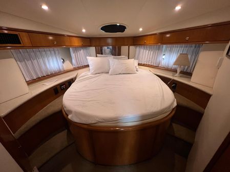 Carver 396 Motor Yacht image