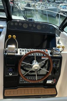 Tiara Yachts 3200 Open image