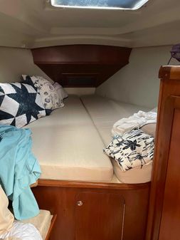 Hunter 433 image