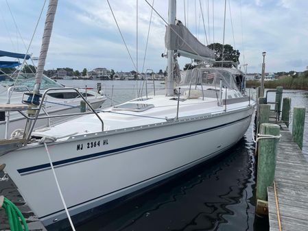 Hunter 433 image