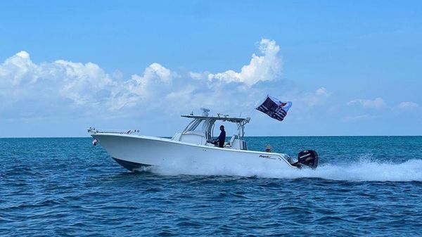 Front Runner 36 Center Console