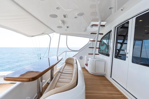 Viking 92 Skybridge image