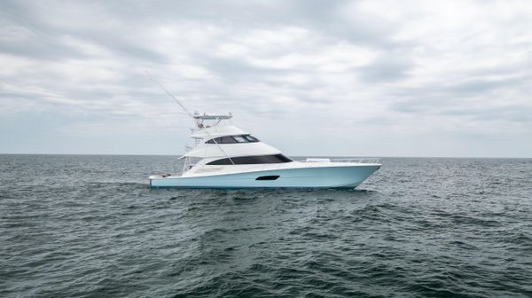 Viking 92 Skybridge image