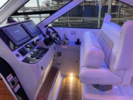 Sea Ray 470 Sundancer image