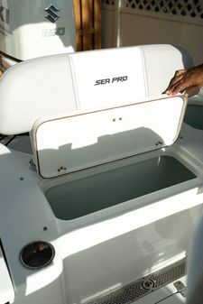 Sea-pro 208-BAY image