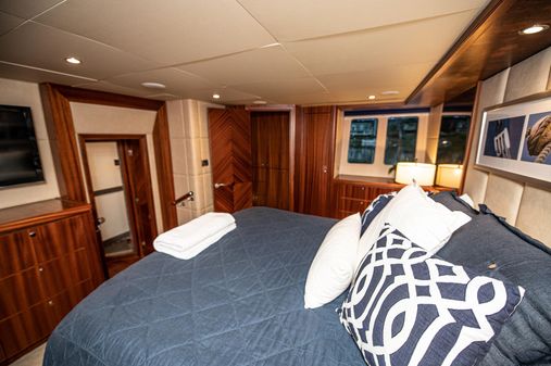 Ocean-alexander 72-PILOTHOUSE image