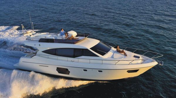 Ferretti Yachts 530 