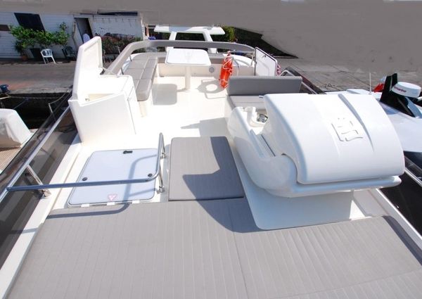 Ferretti Yachts 530 image