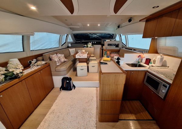 Ferretti Yachts 530 image