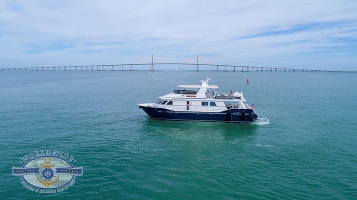 Custom Flybridge Motoryacht - main image