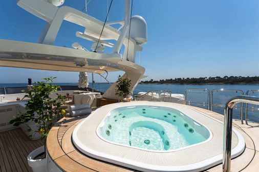 Benetti 120 image