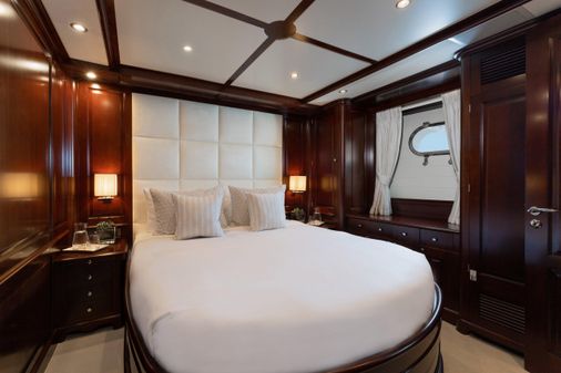 Benetti 120 image