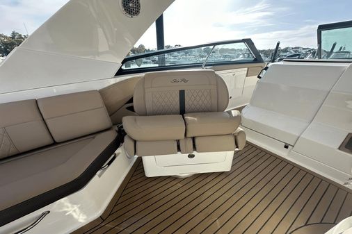 Sea Ray 400 SLX image