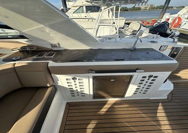 Sea Ray 400 SLX image